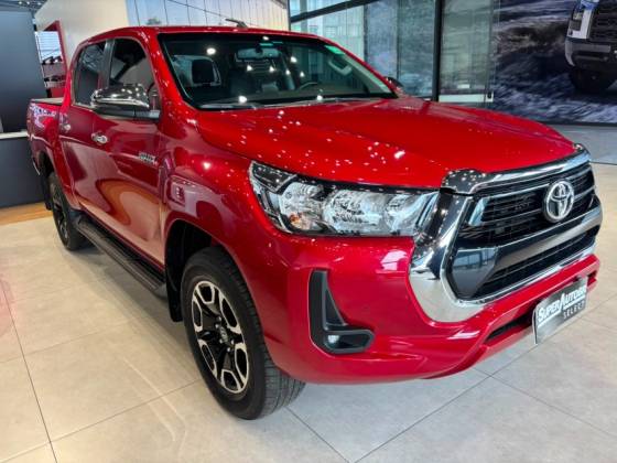 TOYOTA HILUX 2.8 D-4D TURBO DIESEL CD SRV 4X4 AUTOMÁTICO